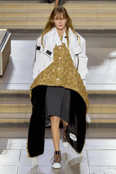 Look 6